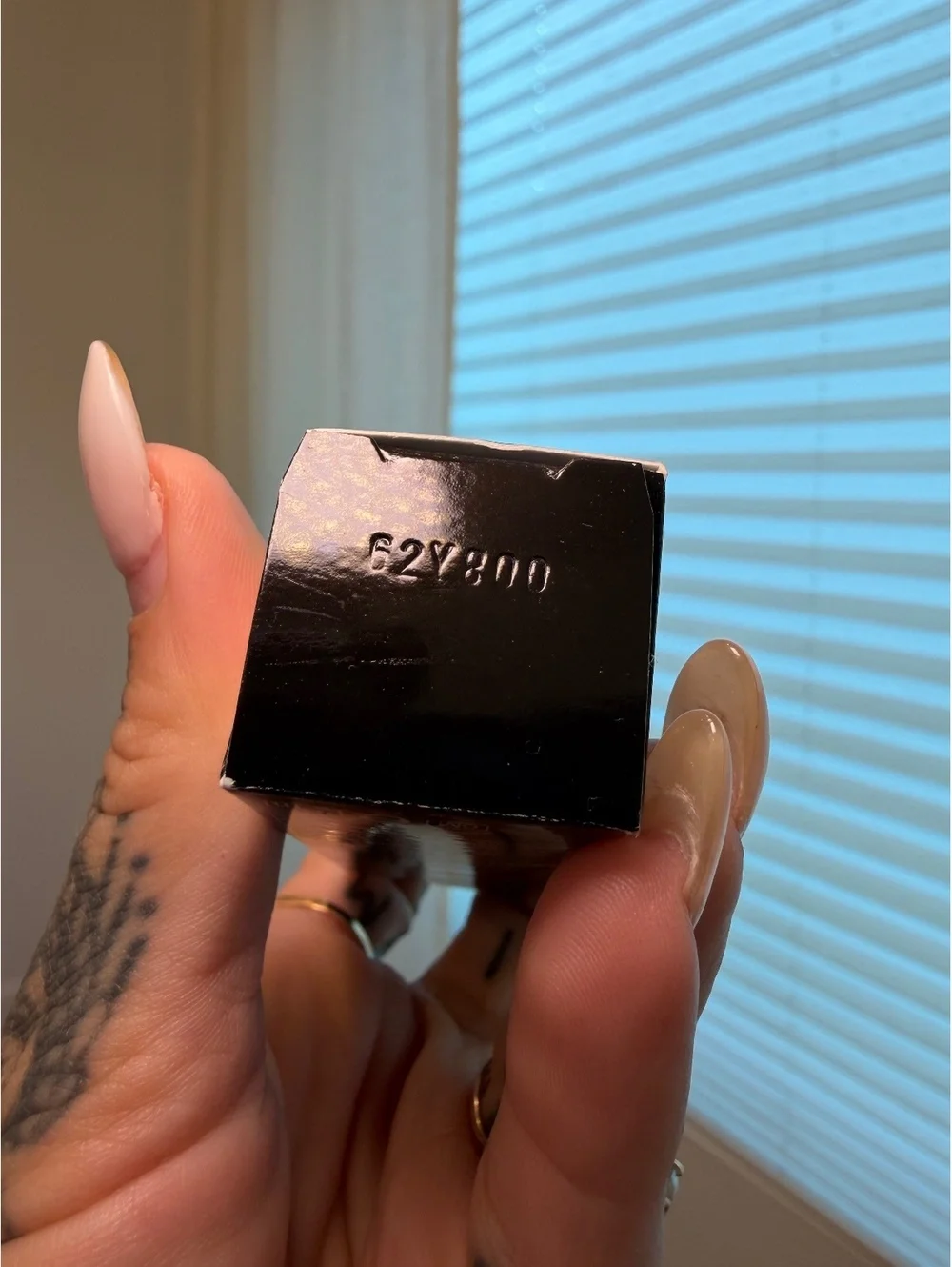 Giorgio Armani Luminous Silk Perfect Glow Concealer - Shade 4
